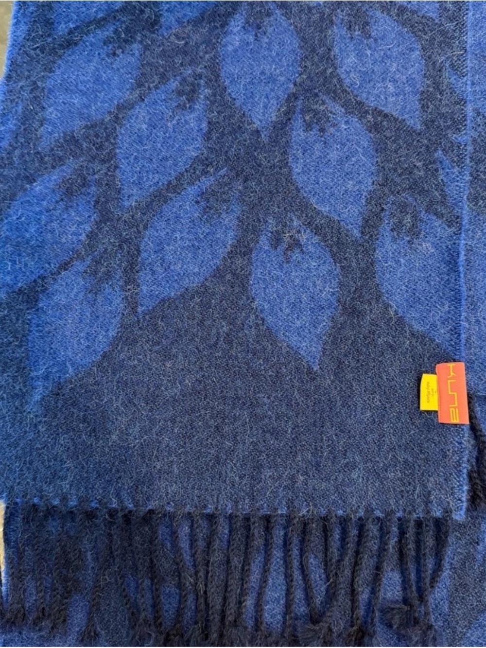 Blue Leaf Pattern Women's Scarf - Blue
